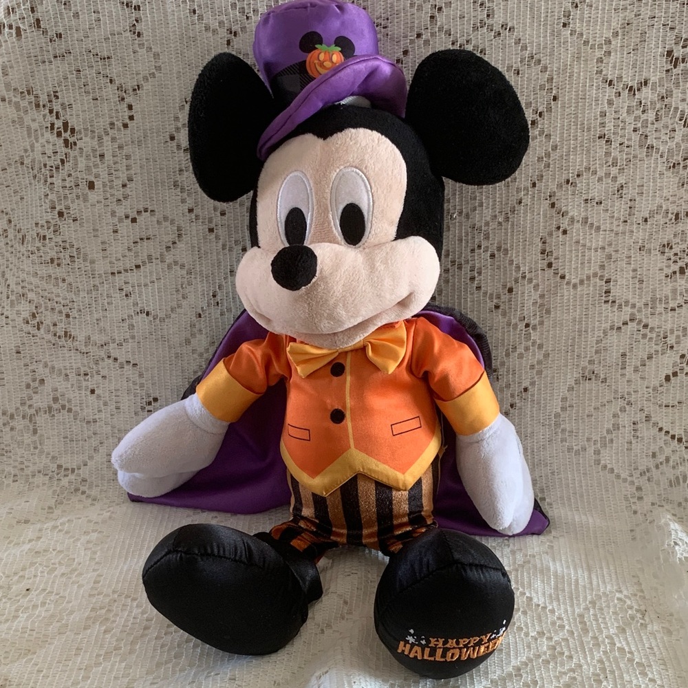 Disney Parks 2021 Halloween Mickey Mouse Magician Plush Doll. top hat and cape